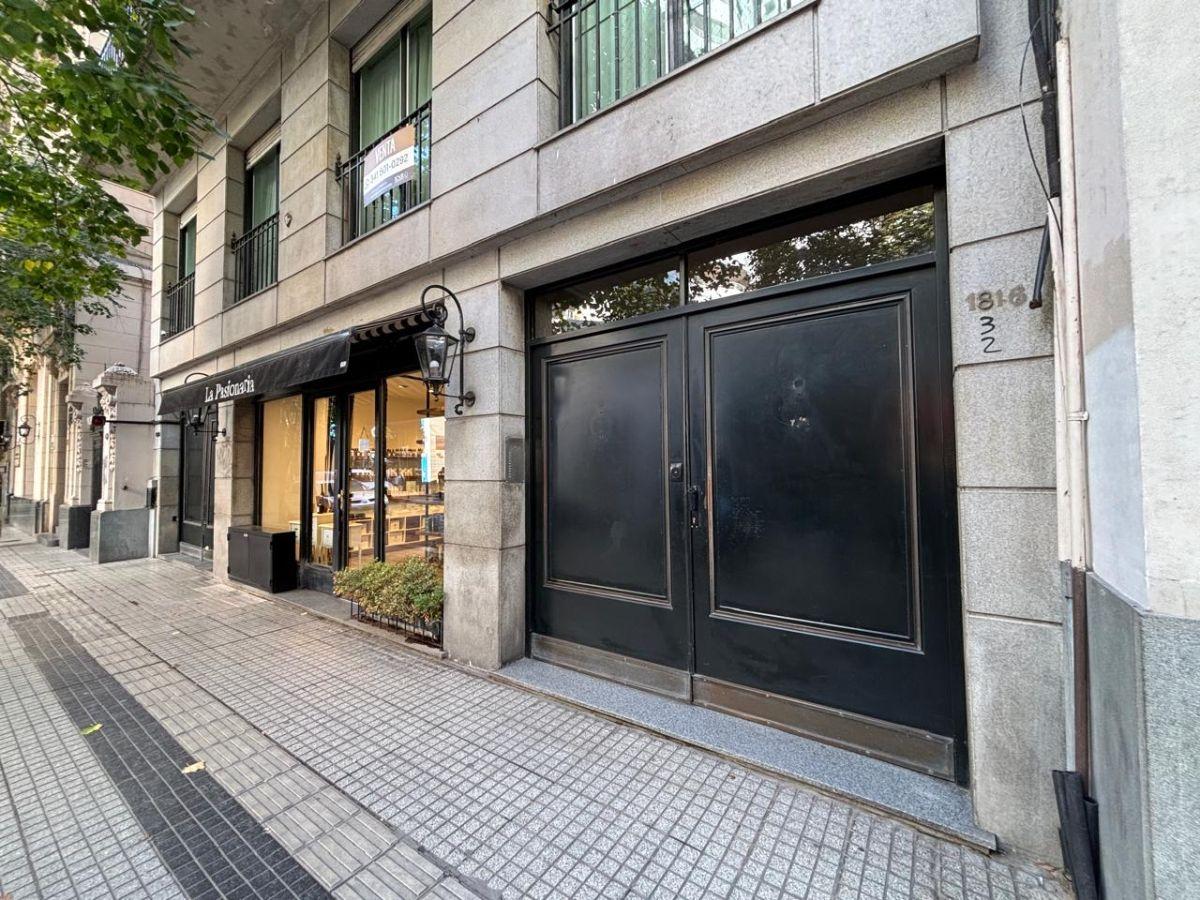 Córdoba 1816 - Piso exclusivo - 1 cochera - Edificio Pinasco