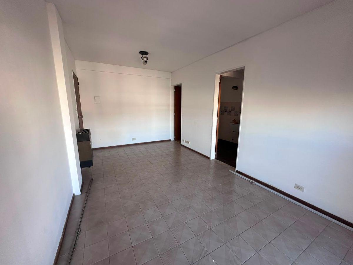Foto de San Martin 587 - 1 Dormitorio doble balcon, imagen 3