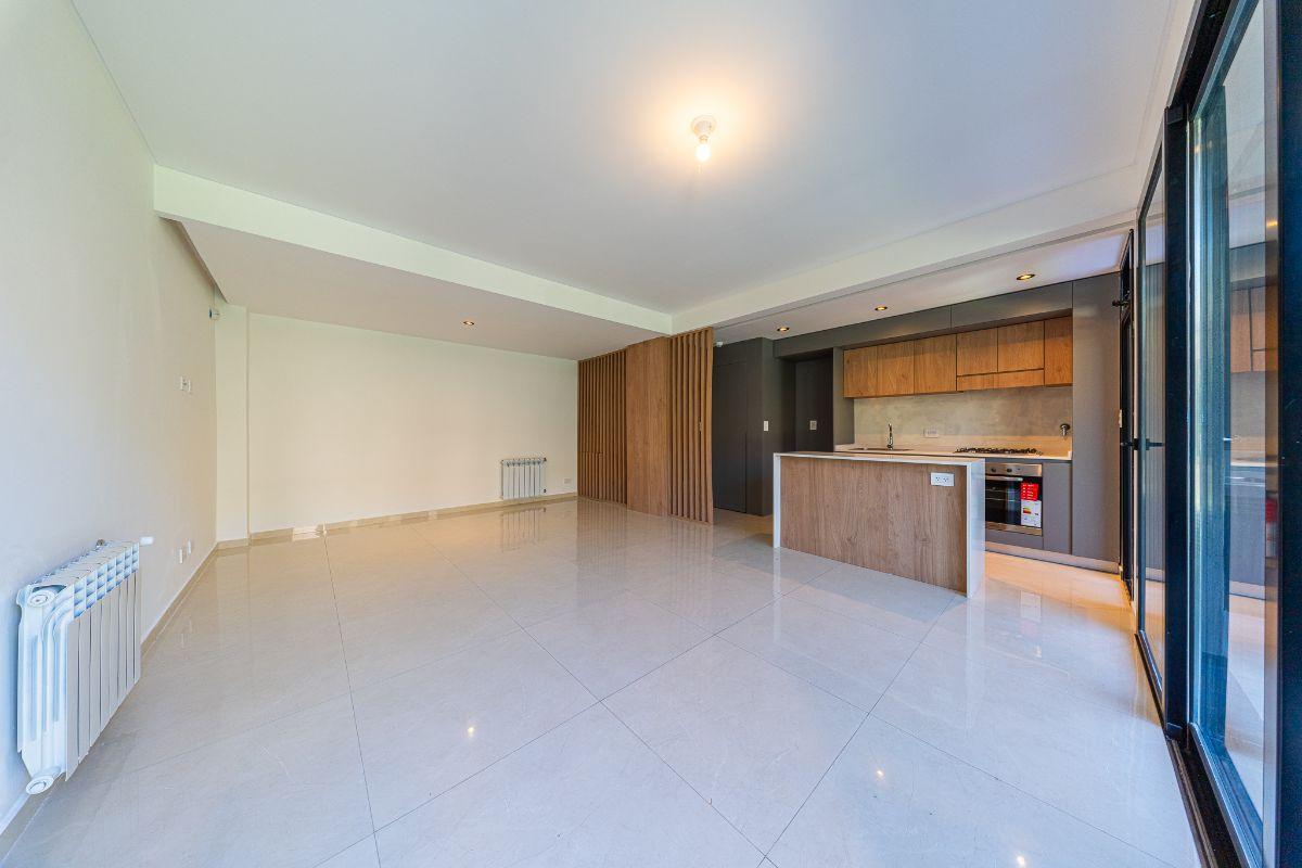 Foto de Wilde 455 bis. Casa en venta de 3 dormitorio. Jardin, pileta y parrilla, imagen 2