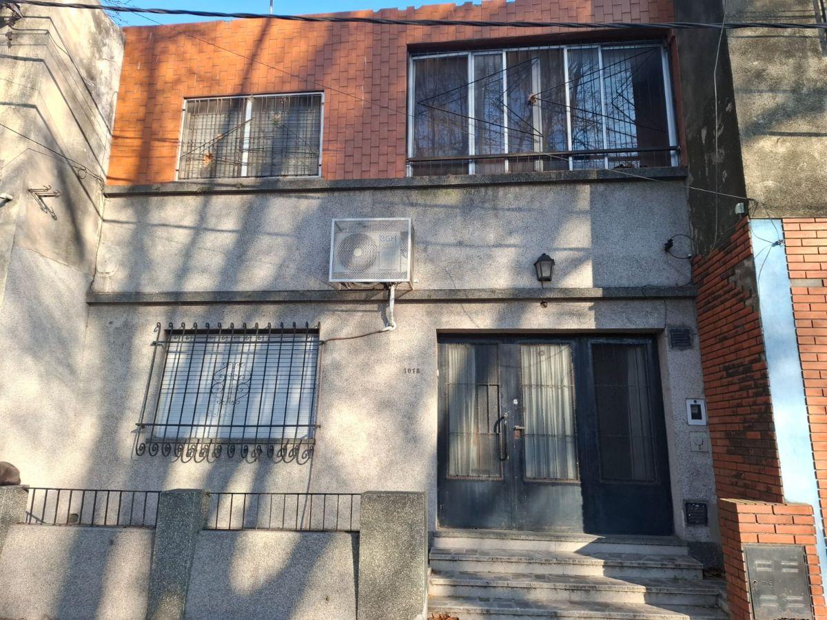 Foto de Carriego 1016 (Barrio Azcuénaga) - Casa 5 dormitorios - Necesita mejoras, imagen 1