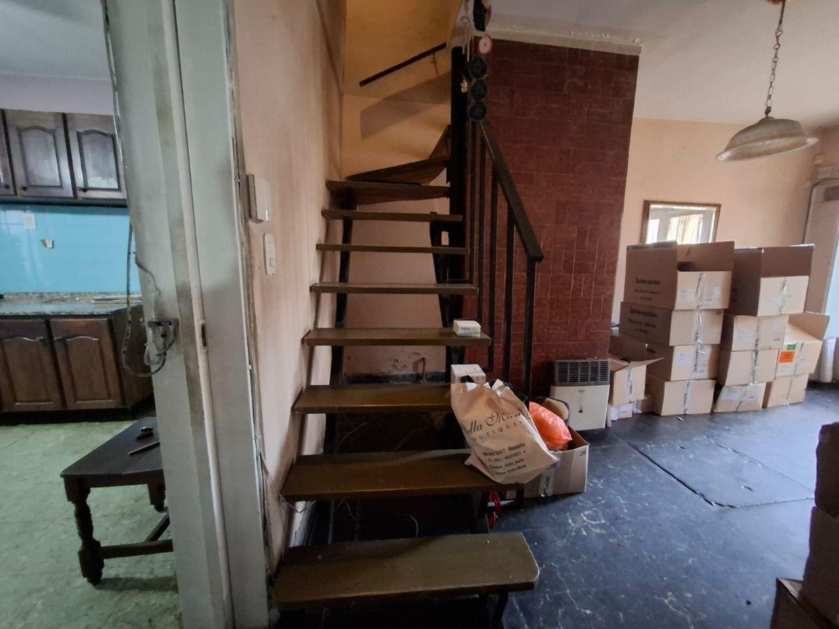 Foto de Carriego 1016 (Barrio Azcuénaga) - Casa 5 dormitorios - Necesita mejoras, imagen 3