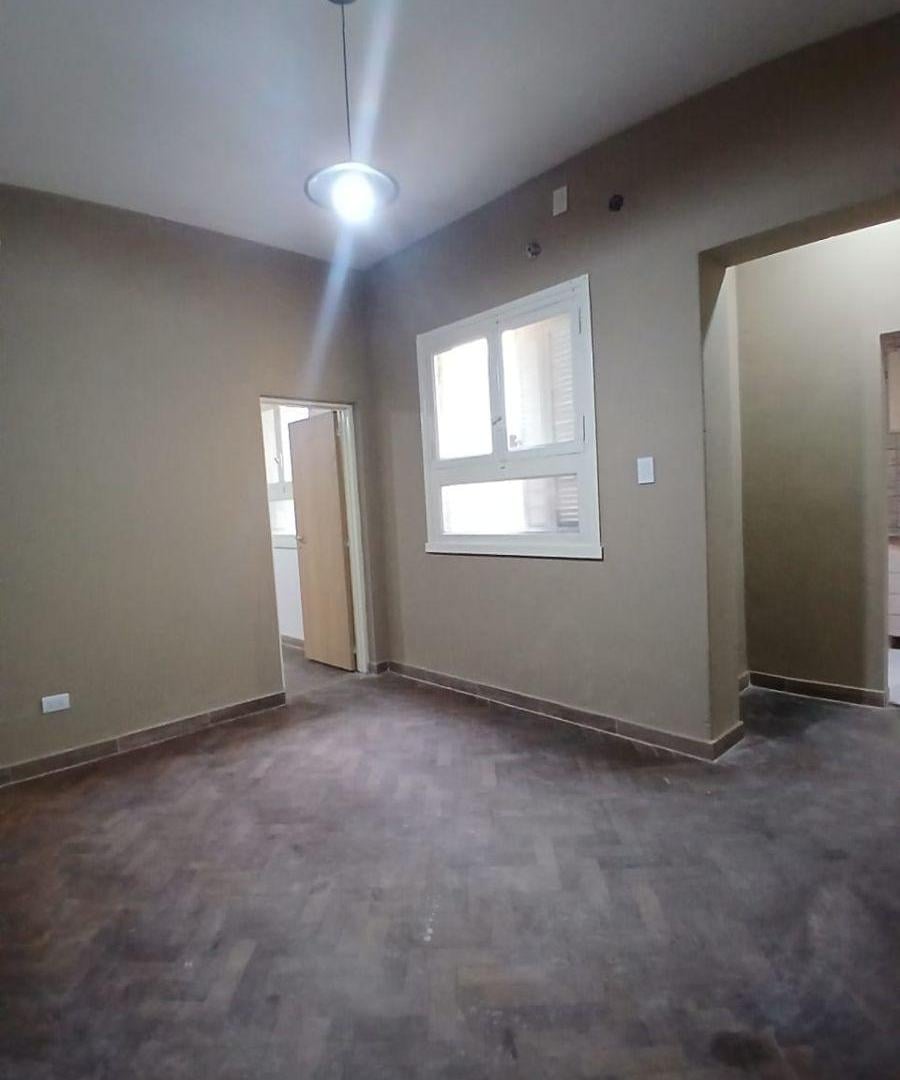 Se alquila un departamento de 2 ambientes, bajas expensas - Barracas