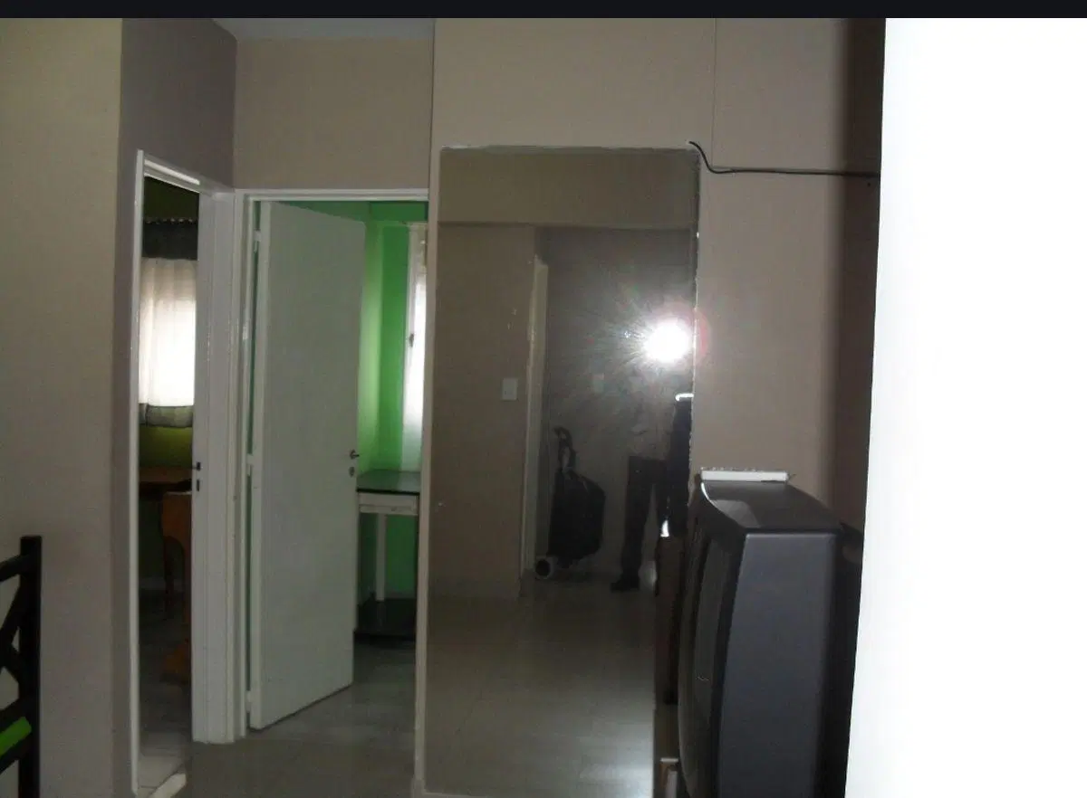 Oportunidad! se vende un agradable departamento de 3 ambientes - Balvanera 5