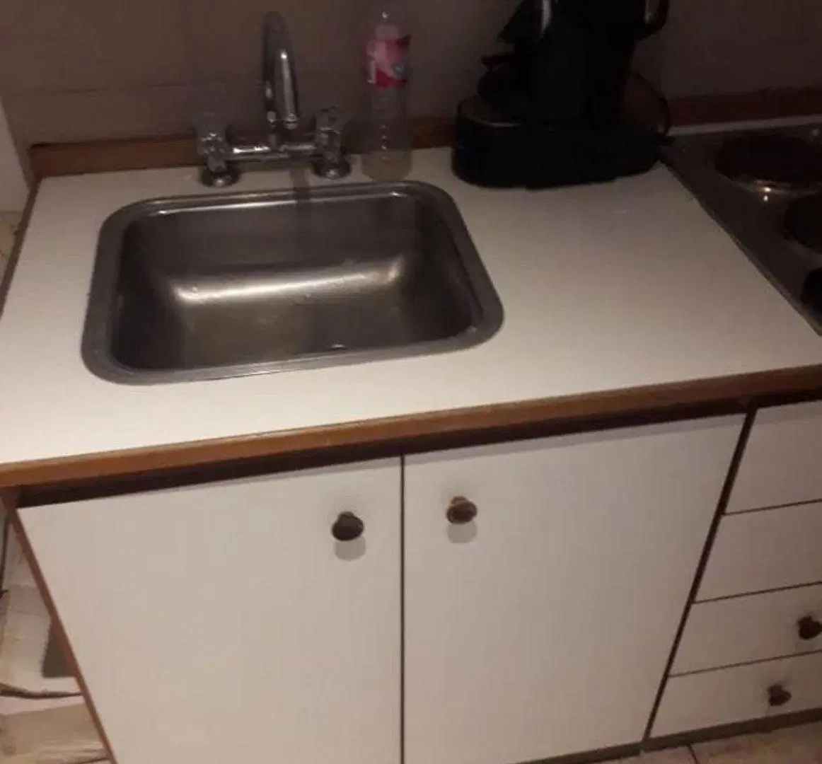 Se vende un departamento de 2 ambientes al frente - Barrio Norte 8