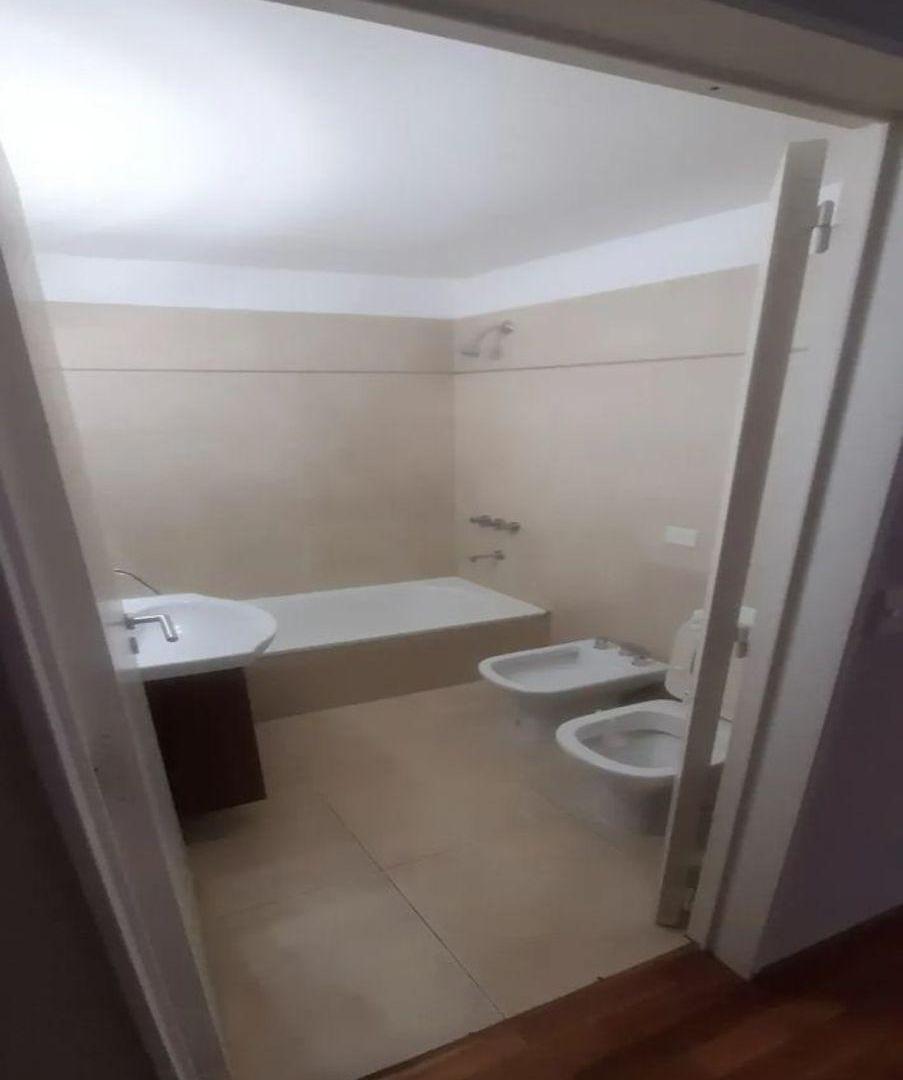 Foto de Se vende un departamento monoambiente amplio, super luminoso - Belgrano, imagen 2