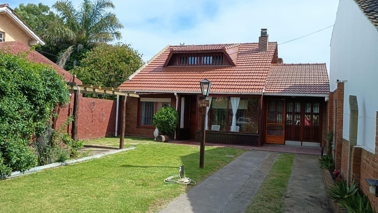CHALET EN ALQUILER TEMPORARIO A 2 CUADRAS DEL MAR PARA 6 PERSONAS