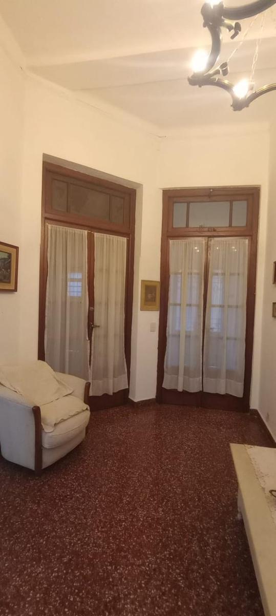 Casa en Venta 8 Ambientes en Lujan 5