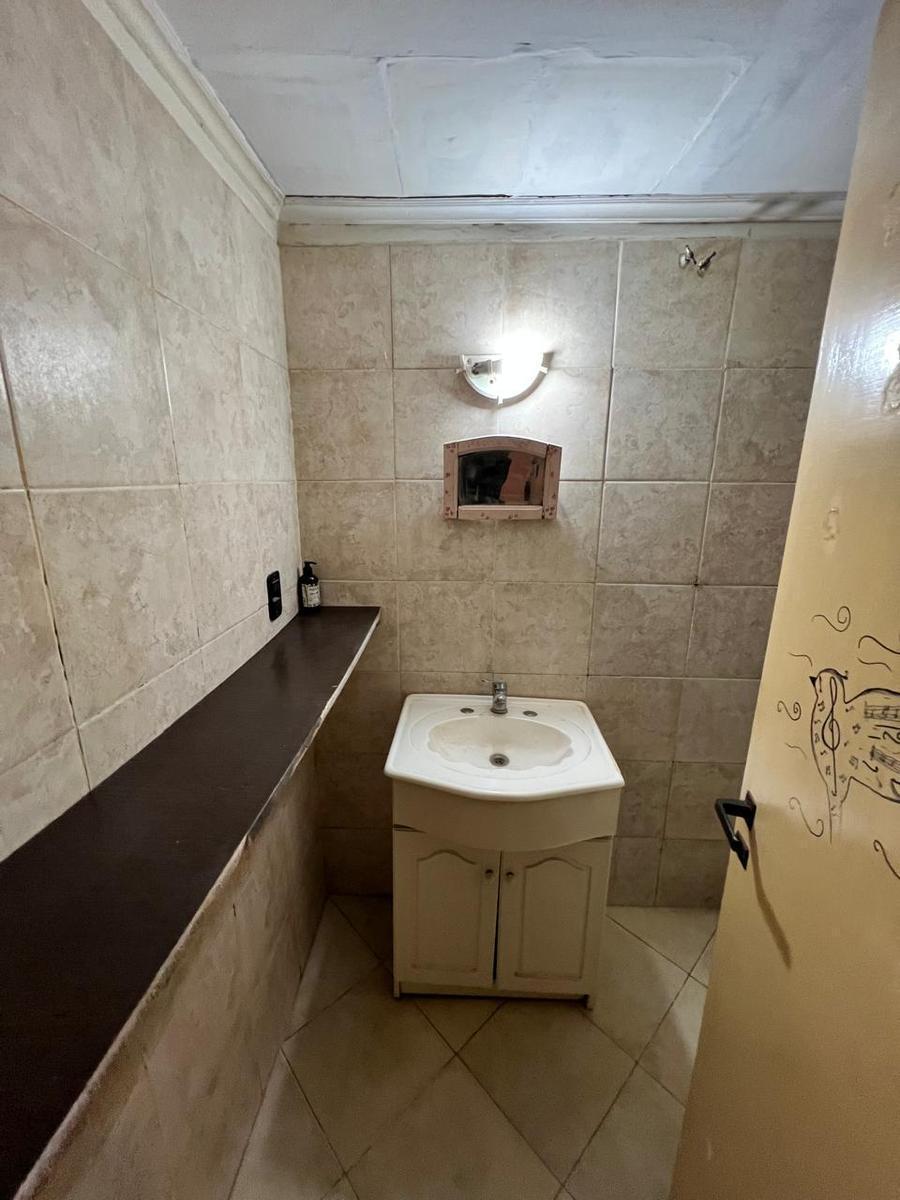 Casa en Venta 8 Ambientes en Lujan 2