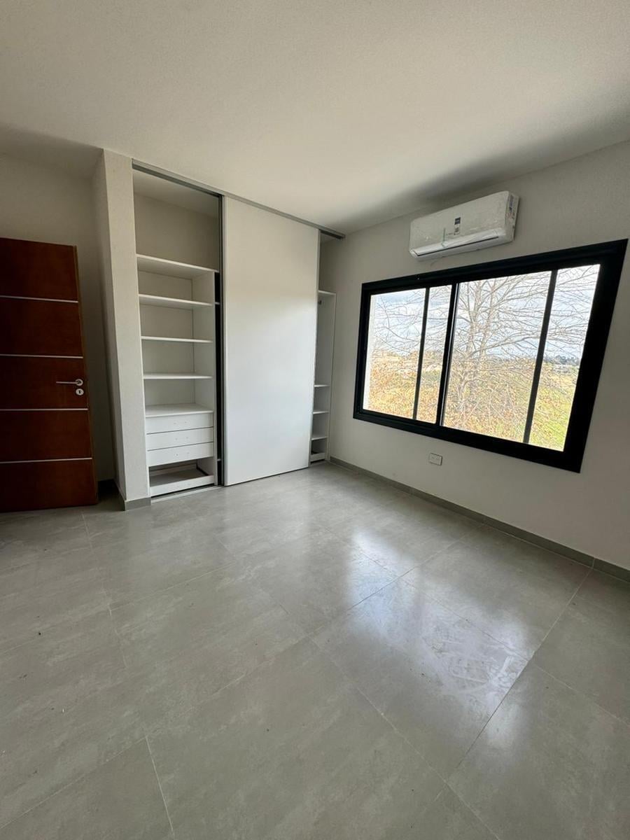 Casa en Venta, 7 Ambientes, en Haras Santa Maria, Escobar, GBA Norte