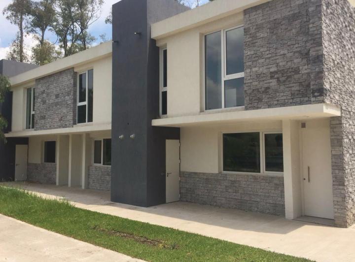 Casa en venta en Condominio Tres Robles,Pilar, Ruta 8 1