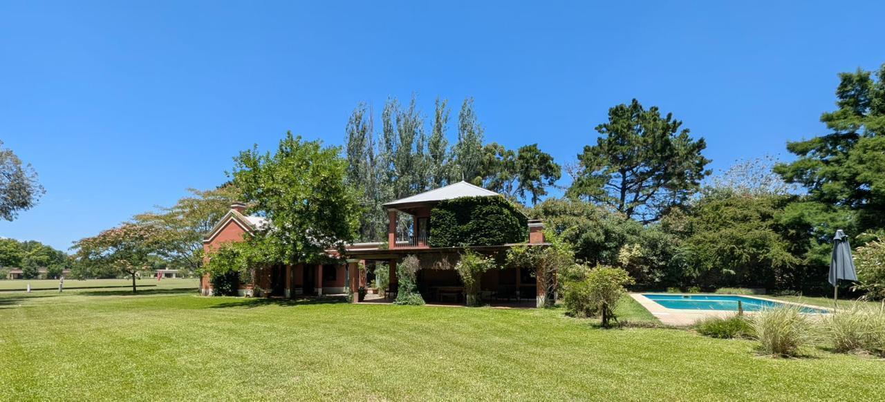 Casa en Venta en Chacras de Murray, Club de Campo, Pilar - 6 Ambientes - Apto Credito