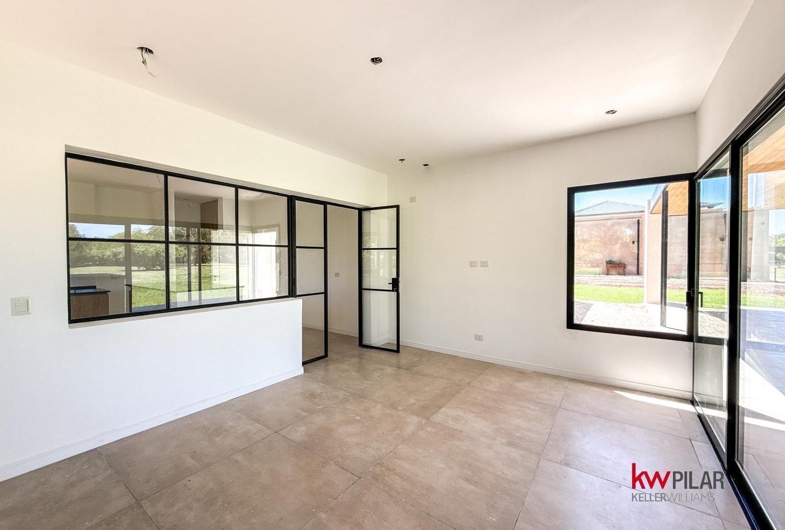 Casa en venta en La Esperanza, Club De Campo, General Rodriguez, GBA Oeste - 6 Ambientes