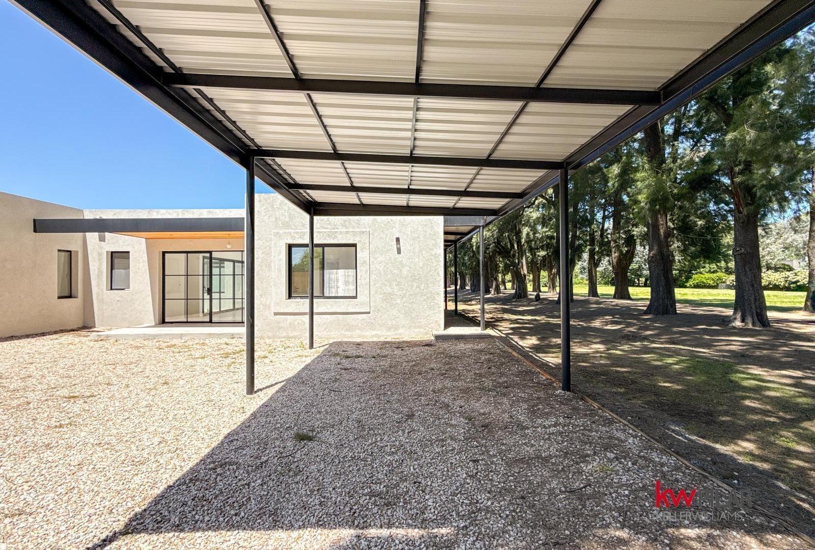 Casa en venta en La Esperanza, Club De Campo, General Rodriguez, GBA Oeste - 6 Ambientes