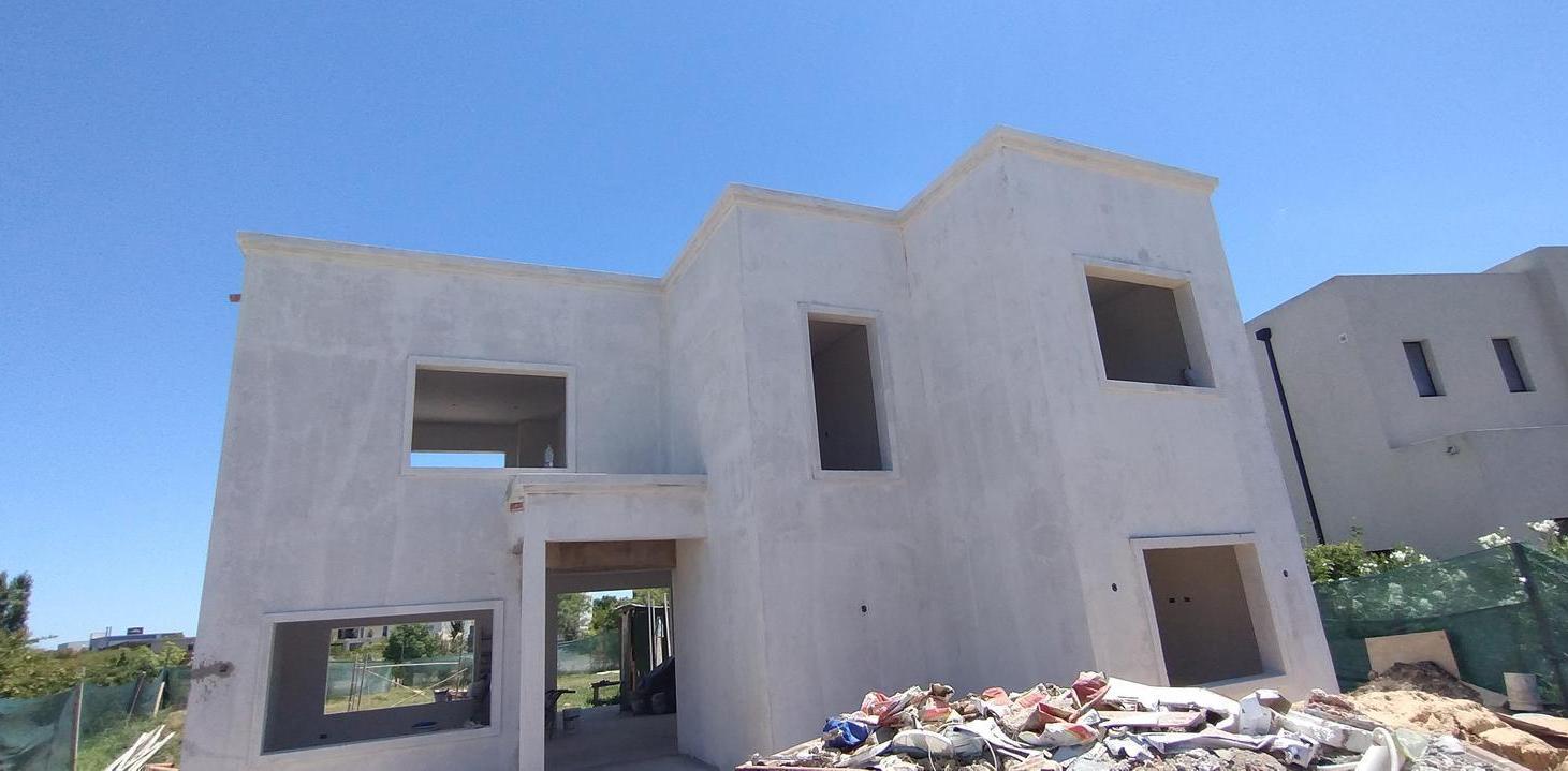 Casa en Venta, 5 Ambientes, en Barrio Puerto, El Cantón, Escobar, GBA Norte