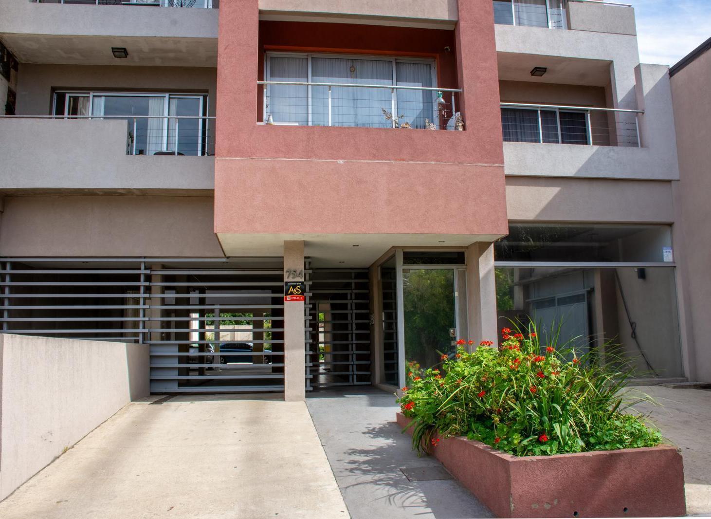 Departamento en Venta, 2 Ambientes, Piso 6, en Escobar - GBA Norte
