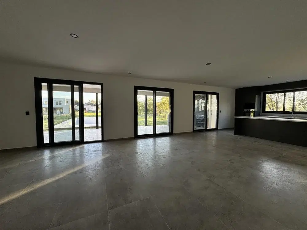 Casa en Venta 7 Ambientes en Barrio El Tilbury - Pilará 4