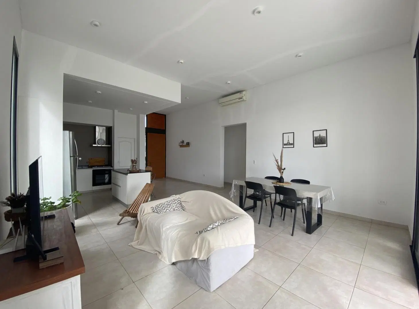Casa en Venta 4 Ambientes en San Ramon - Pilar Del Este 5