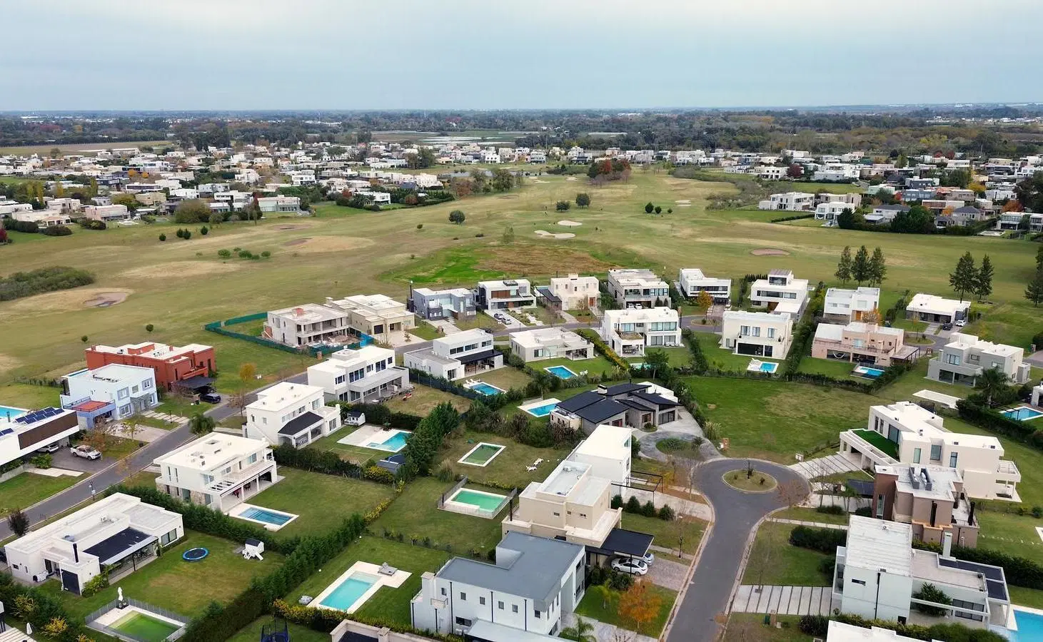 Casa en Venta 5 Ambientes Barrio El Trebol Al Golf Haras Santa María G.B.A Zona Norte 3