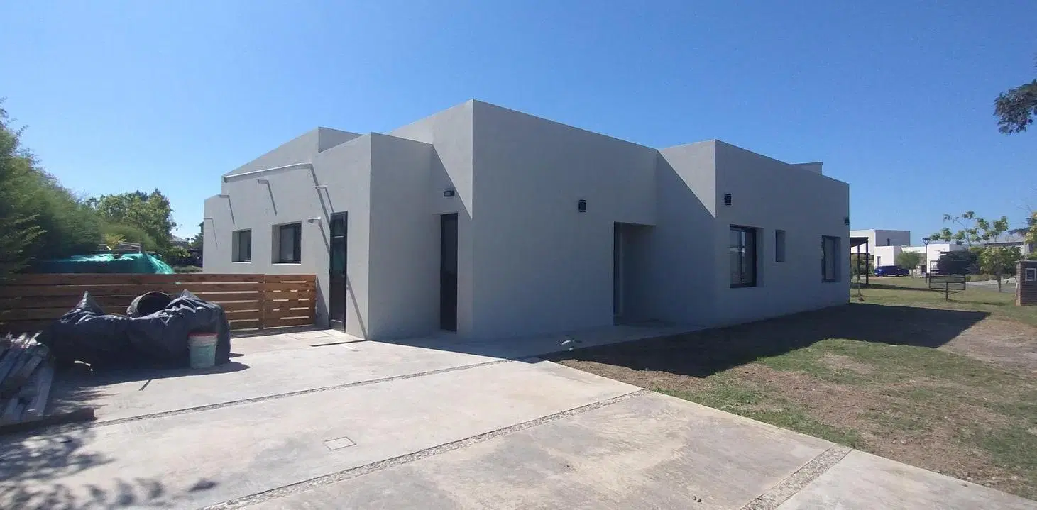 Casa en Venta 5 Ambientes en el Cantón - Escobar 5