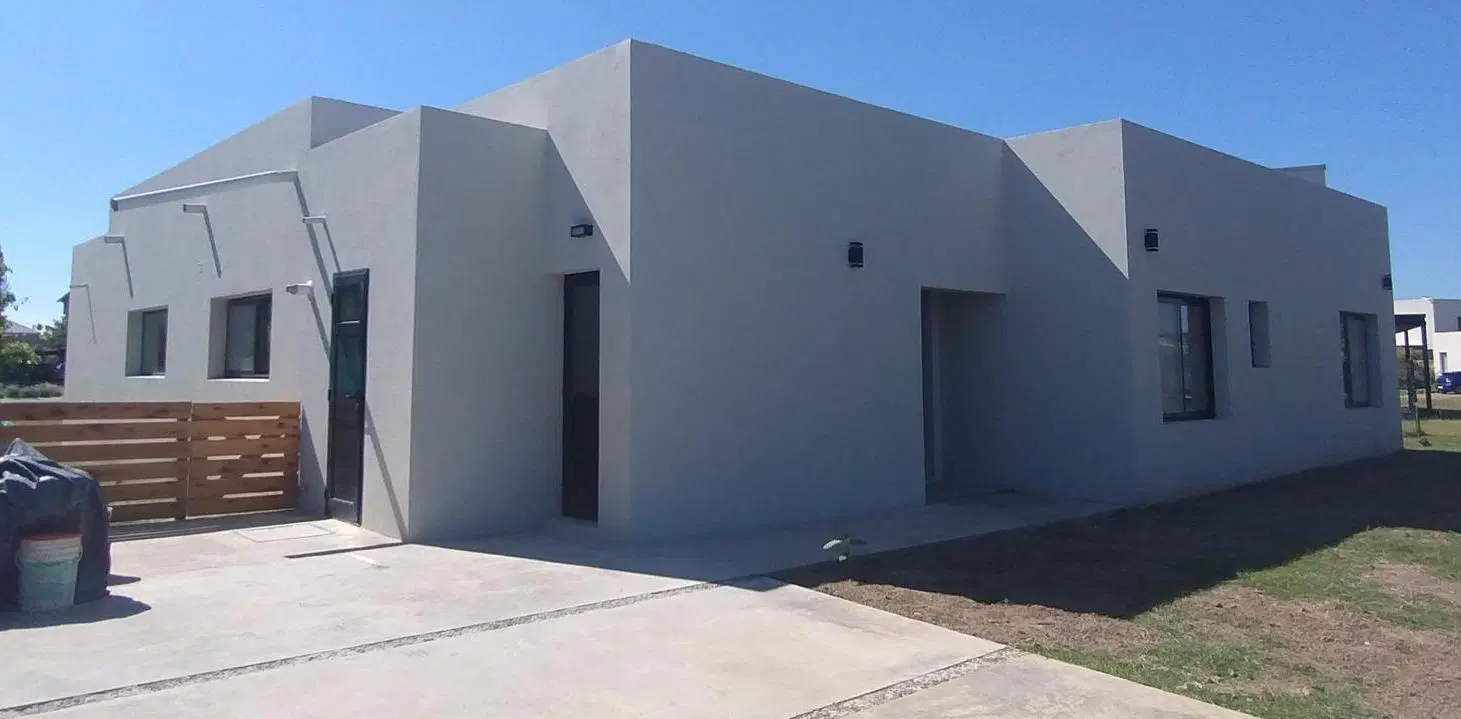 Casa en Venta 5 Ambientes en el Cantón - Escobar 8