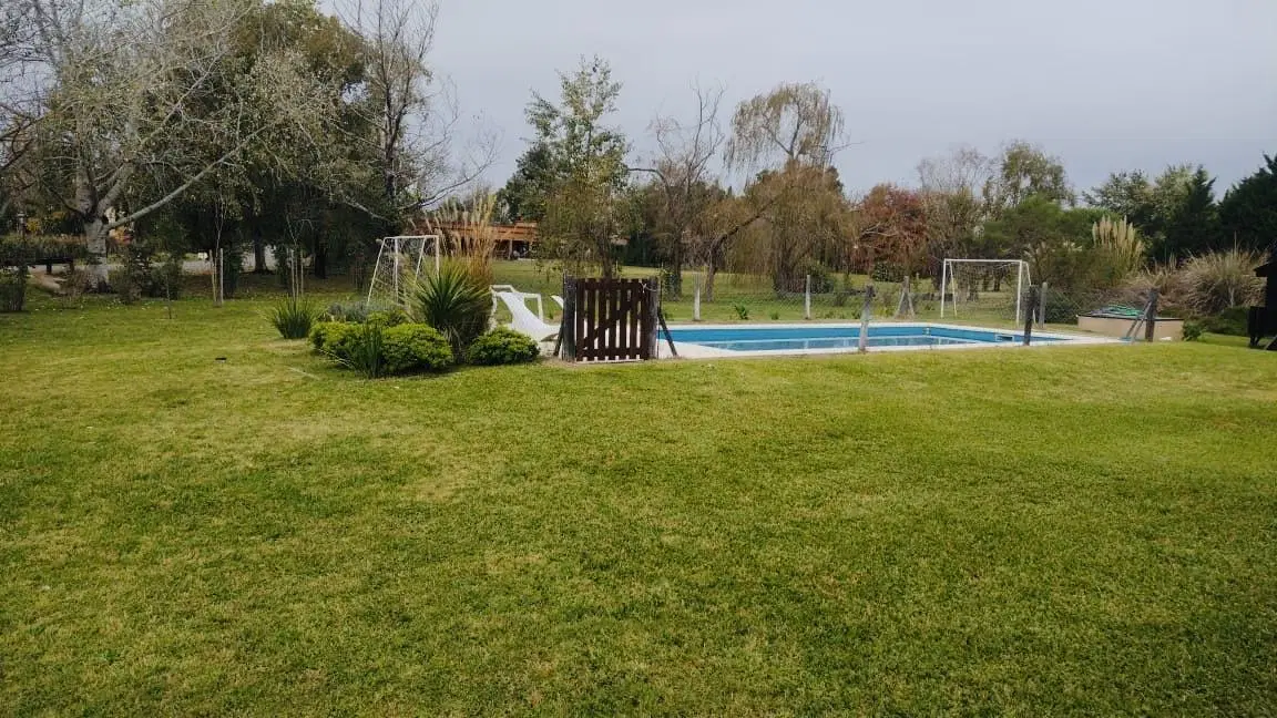 Casa en Alquiler Anual 4 Ambientes en Santa Catalina 8