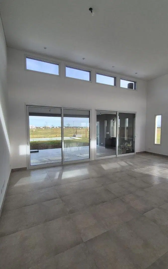 Casa en Venta a Estrenar,5 Ambientes, en Nativas - Puertos del Lago 5