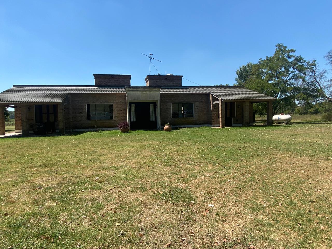 Campo en Venta 8 Ambientes en Exaltación de la Cruz