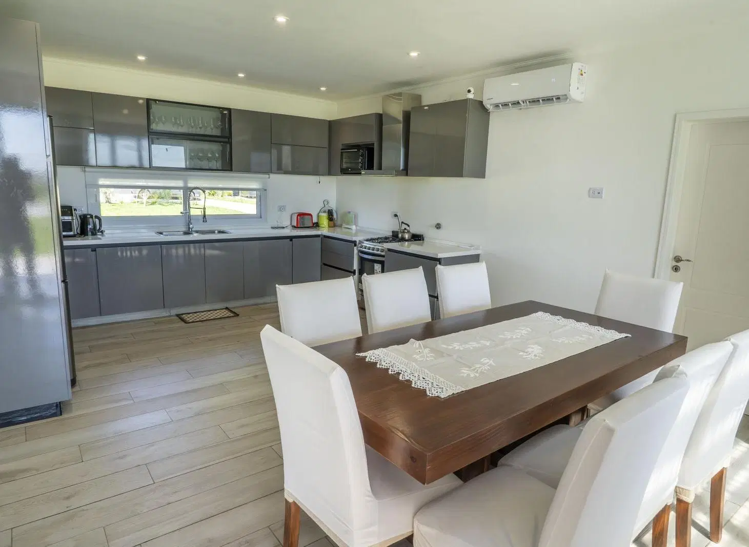 Casa en Venta, 4 Dormitorios,  Barrio San Sebastián,  Escobar, G.B.A Norte 2