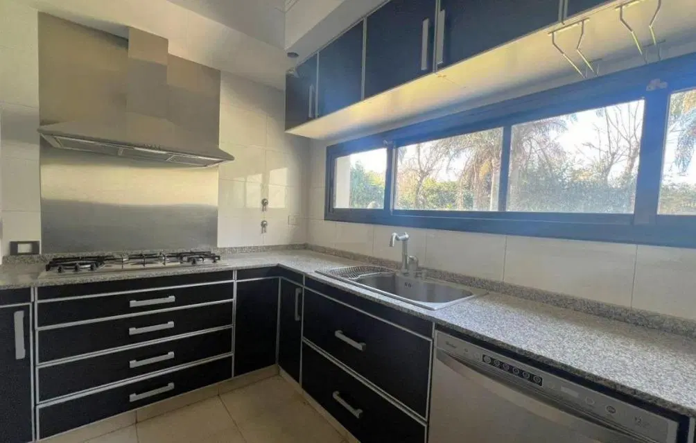 Casa en venta en Barrio La Peregrina, Pilar, GBA Norte - 4 ambientes 4