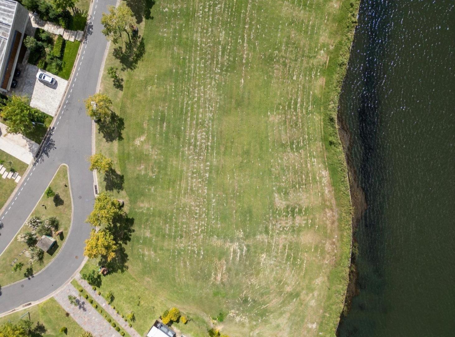 Lote al Agua en Venta, en Puertos del lago, Barrio Marinas