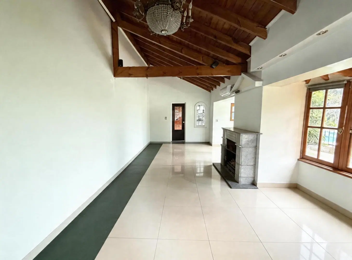 Casa en Venta 5 Ambientes en Barrio Mapuche C.C - Pilar 3