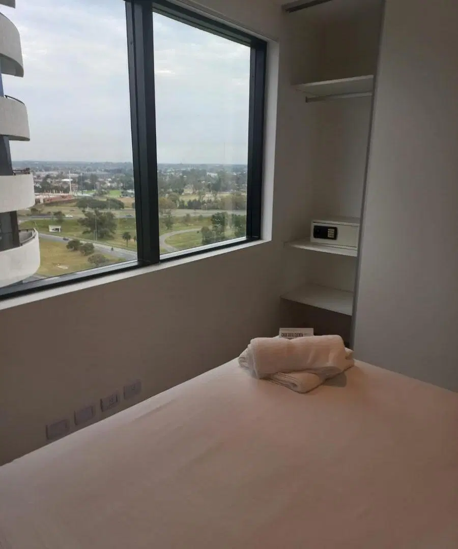 Departamento en Venta con Renta, 2 Ambientes,  en Torre Brickell, Tigre, Gba Norte 2