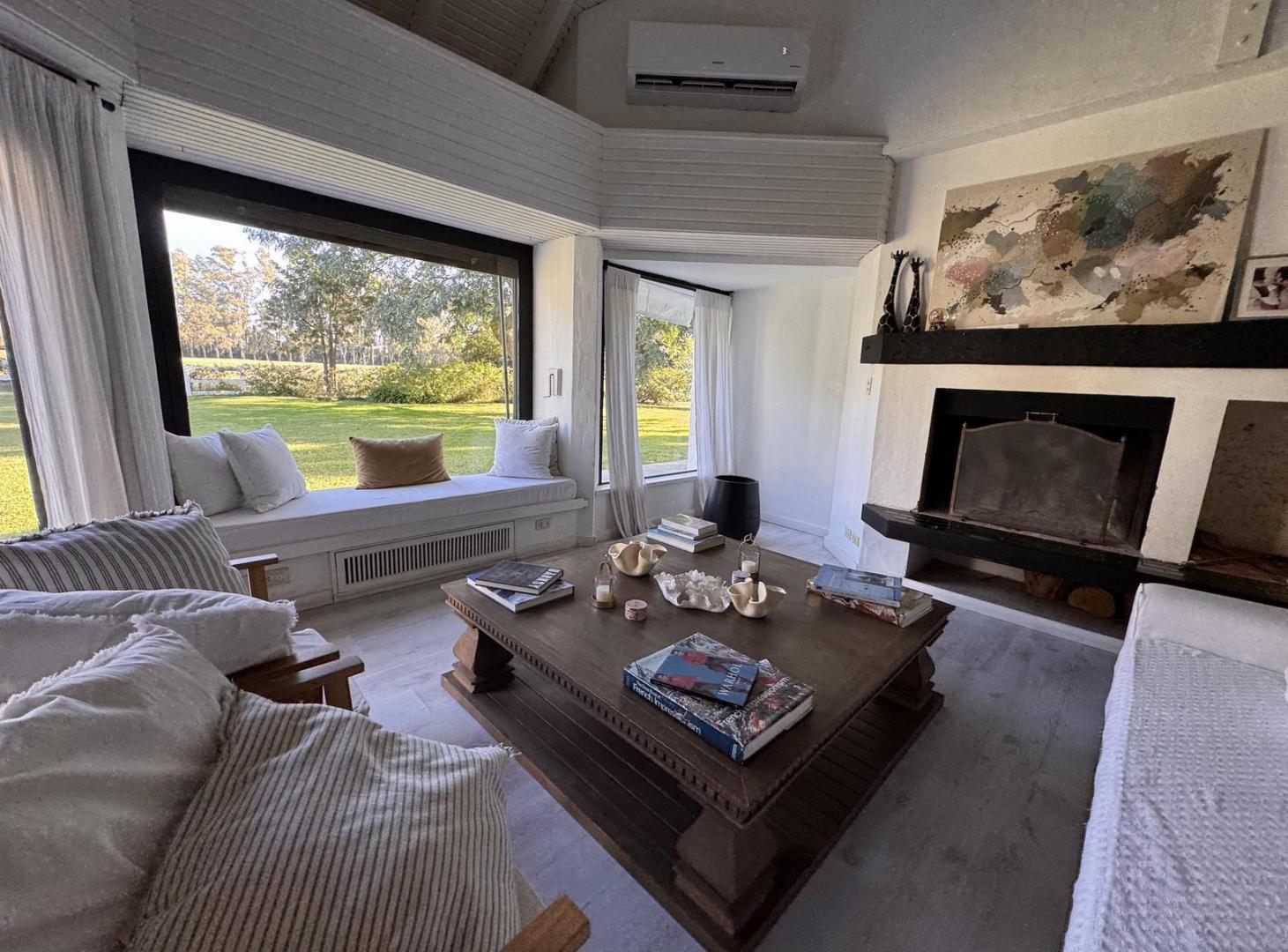 Casa en Venta 8 Ambientes en Mayling - Pilar