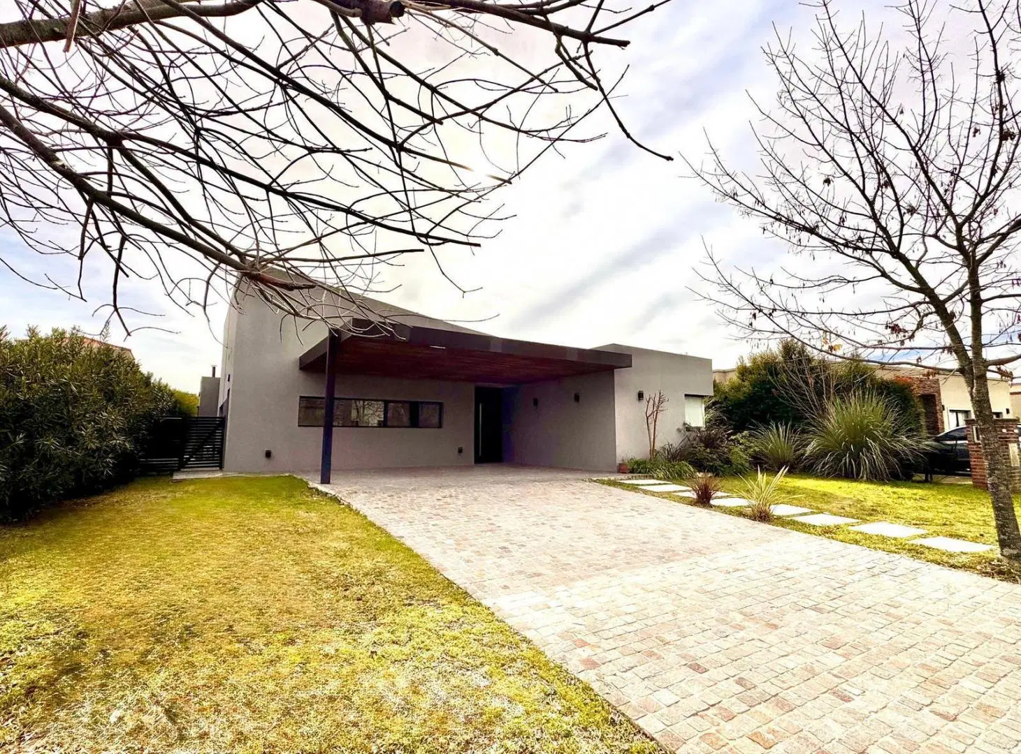 Casa en Venta 4 Ambientes en Barrio Puertos - El Canton 3