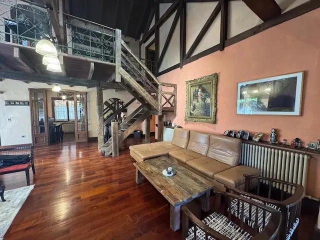 Casa en Venta 8 Ambientes en Boulogne - San Isidro 2