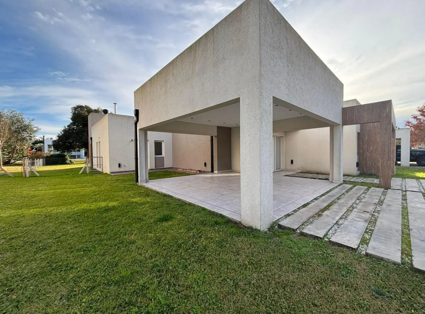 Casa en Alquiler 4 Ambientes en Barrio Cerrado Lomas de San Antonio - Lujan 5