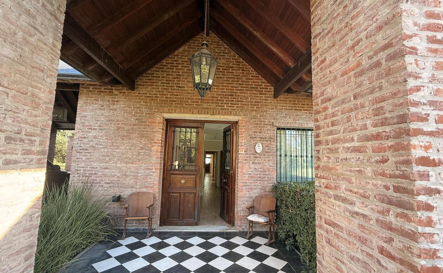 Foto de Casa en Venta en Los Cerrillos - Manzanares, imagen 2