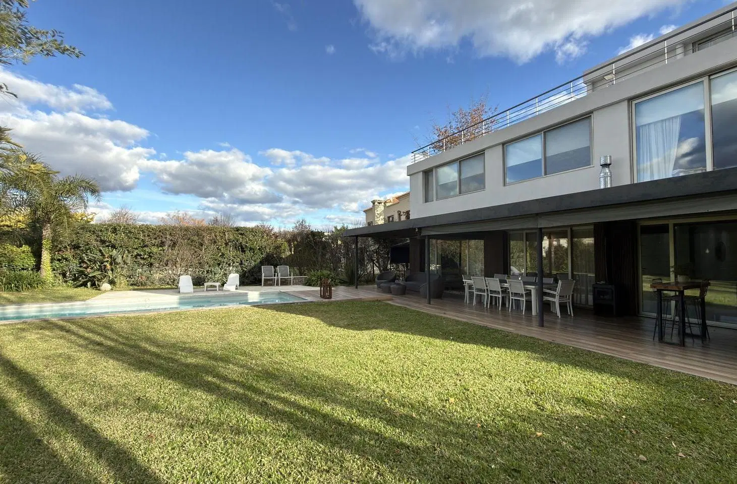 Casa en Venta  6 ambientes con pileta  barrio Haras Santa Maria Escobar G.B.A Norte 5