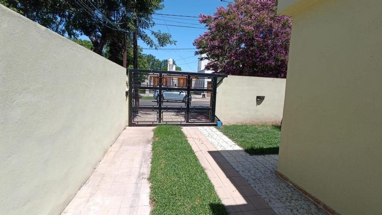 Foto de Casa en Venta, 4 ambientes, en Campana, GBA Norte, imagen 1