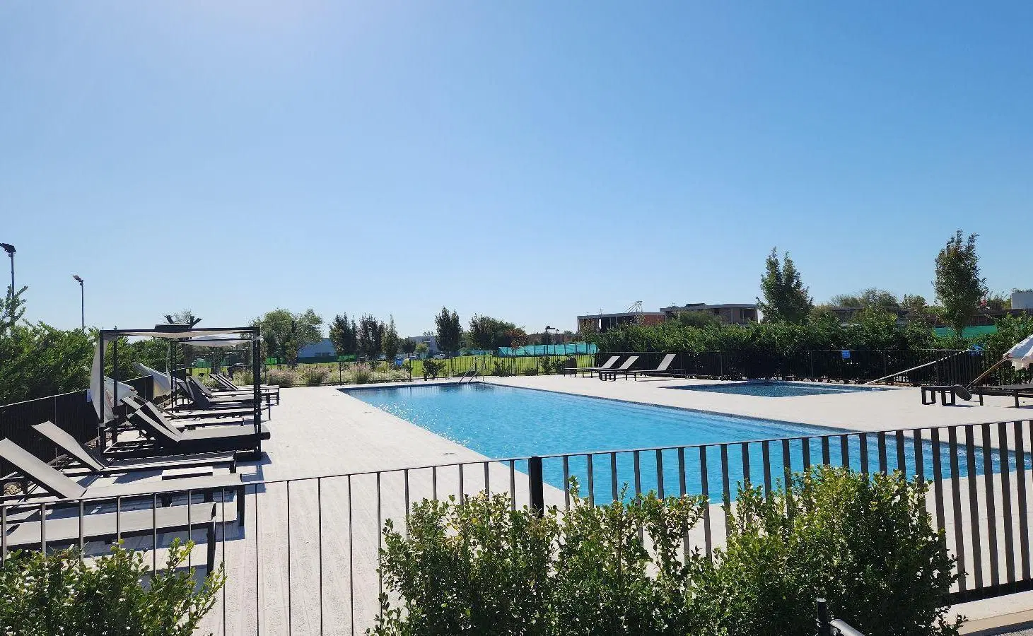 Terreno en venta en el Barrio Los Cardos Pilar 5