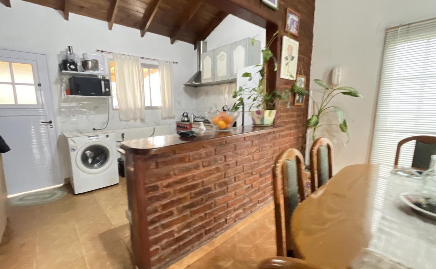 Foto de Casa en Venta 4 Ambientes en Pueblo Nuevo - Lujan, imagen 2