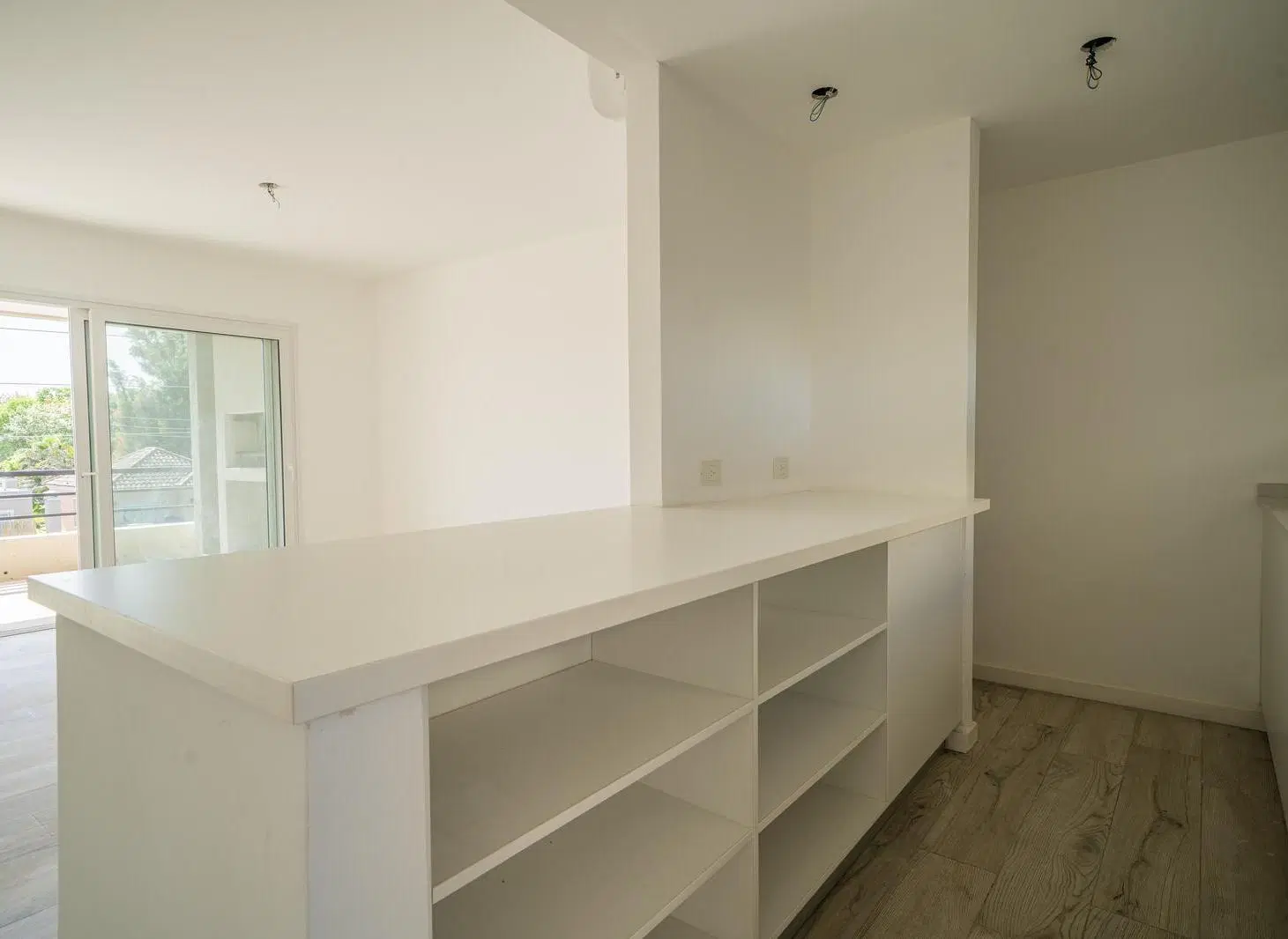 Departamento en Alquiler 2 Ambientes con Terraza en Zug Camaño 4