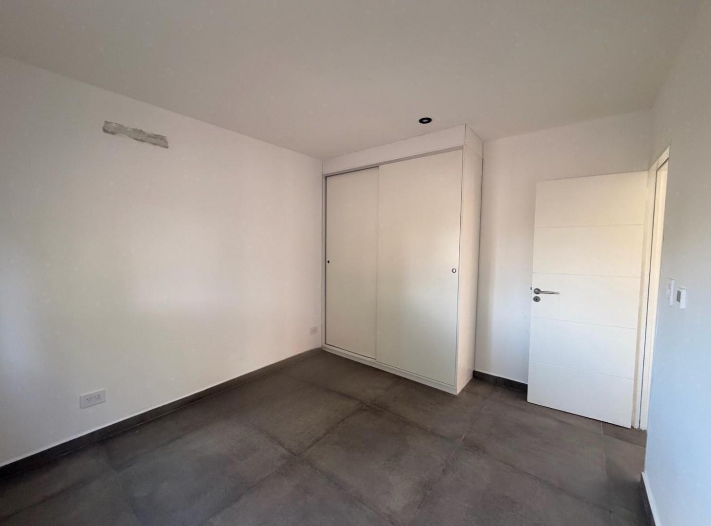 Foto de Casa en venta de 4 Ambientes en San Ramón, Pilar Del Este, imagen 3