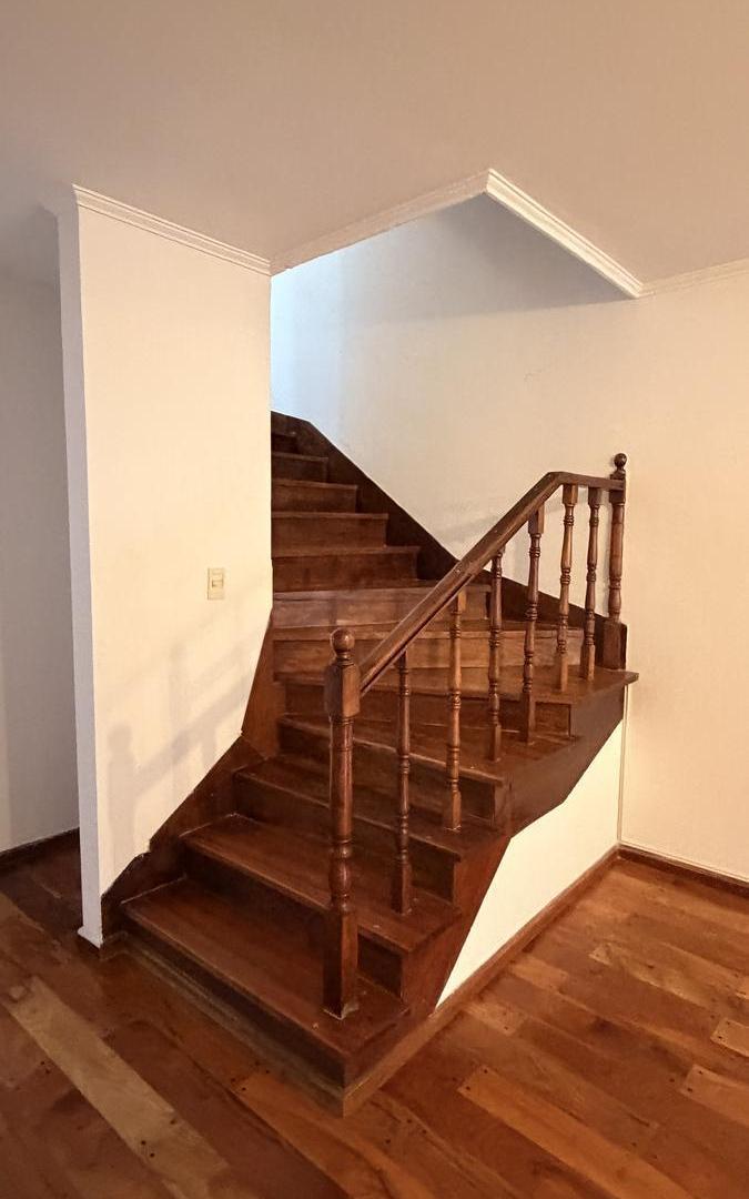 Foto de Alquiler de PH, tipo casa de 8 ambientes en Belgrano R, CABA. Sin, imagen 3