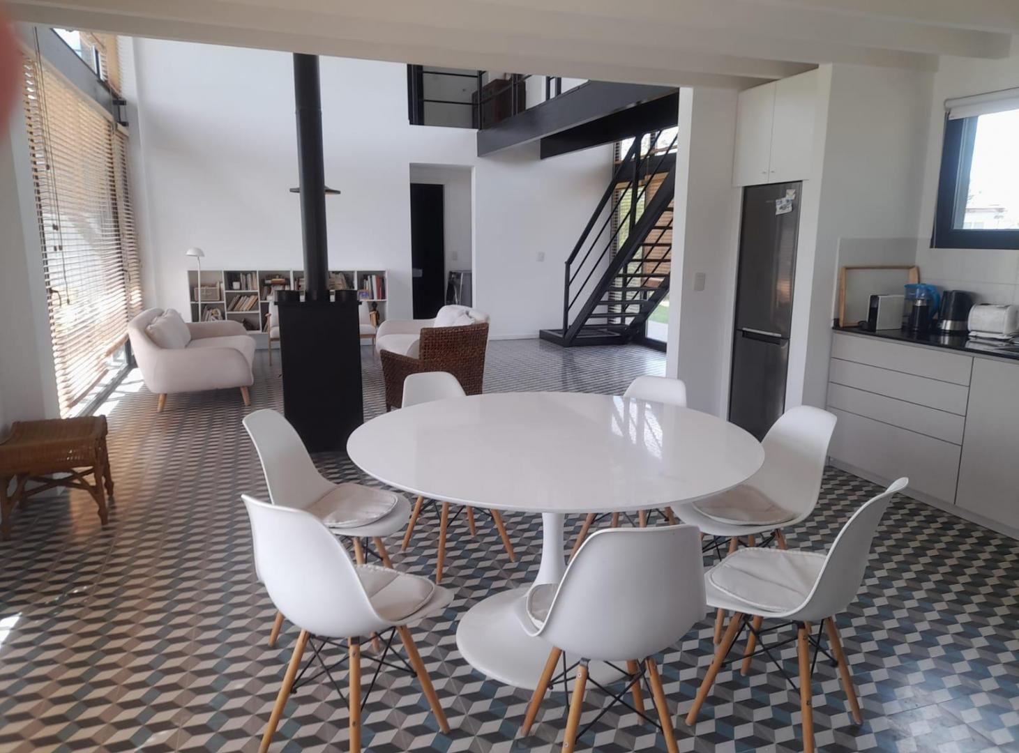 Foto de Casa de 4 ambientes en Alquiler Anual en Medal Country Club, Pilar. GBA, imagen 2