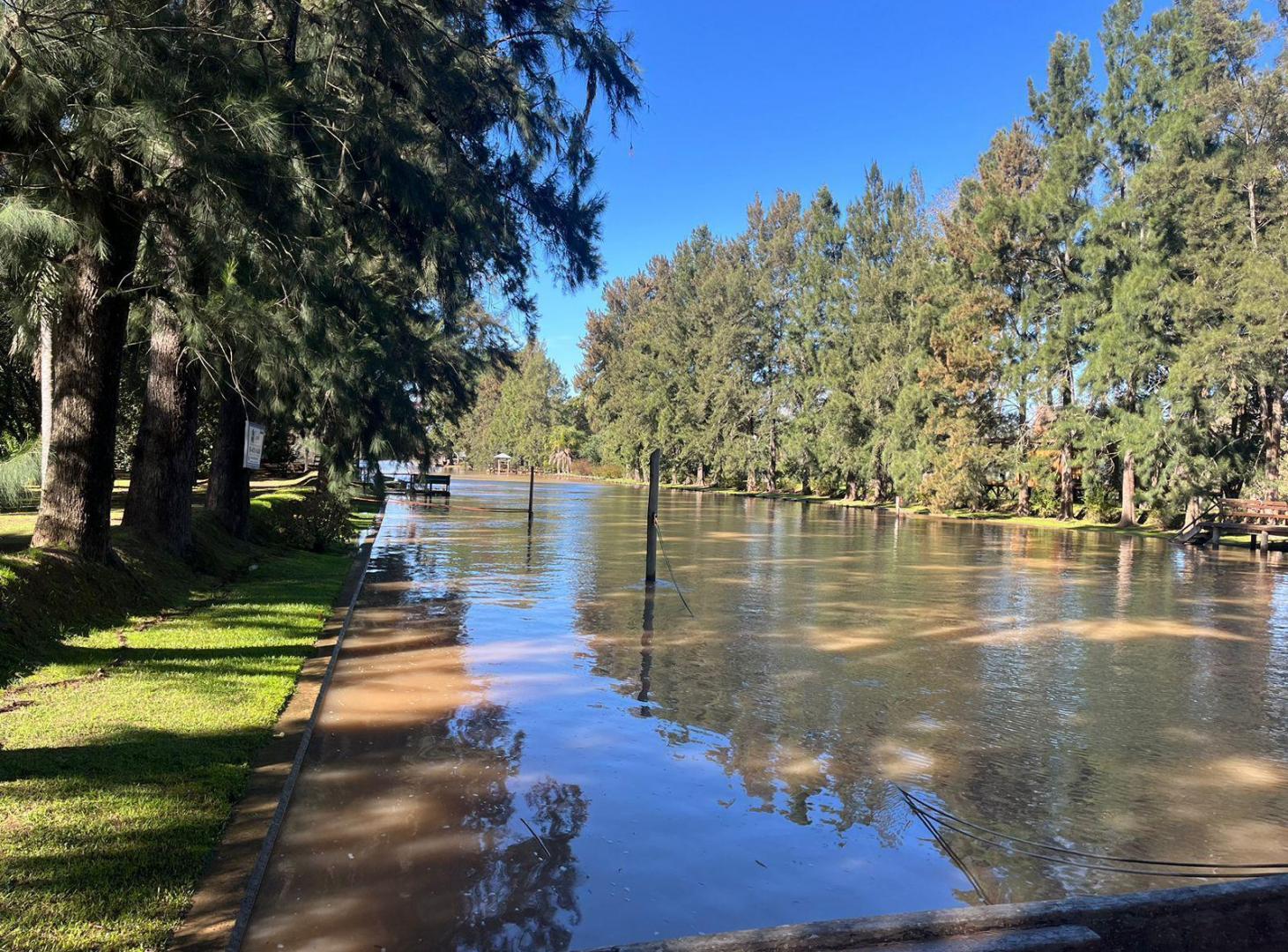 Foto de Casa Quinta en Venta, 5 Ambientes, en el Delta, Tigre, imagen 2