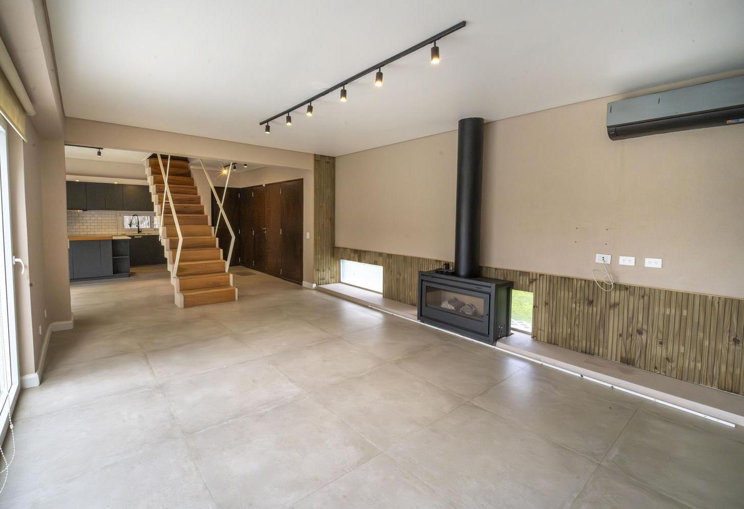Foto de IMPECABLE CASA MODERNA EN BARRIO CERRADO – MASCHWITZ- DISEÑO, CONFORT Y, imagen 4