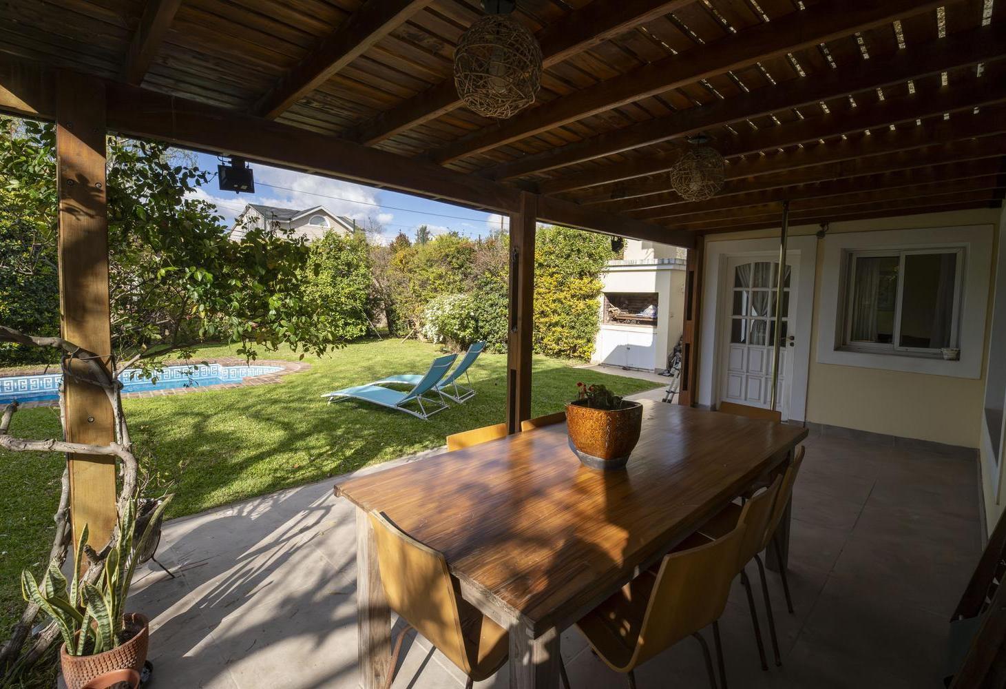 Foto de Casa en Venta de 6 ambientes en Barrio Barrancas de San José , General, imagen 5