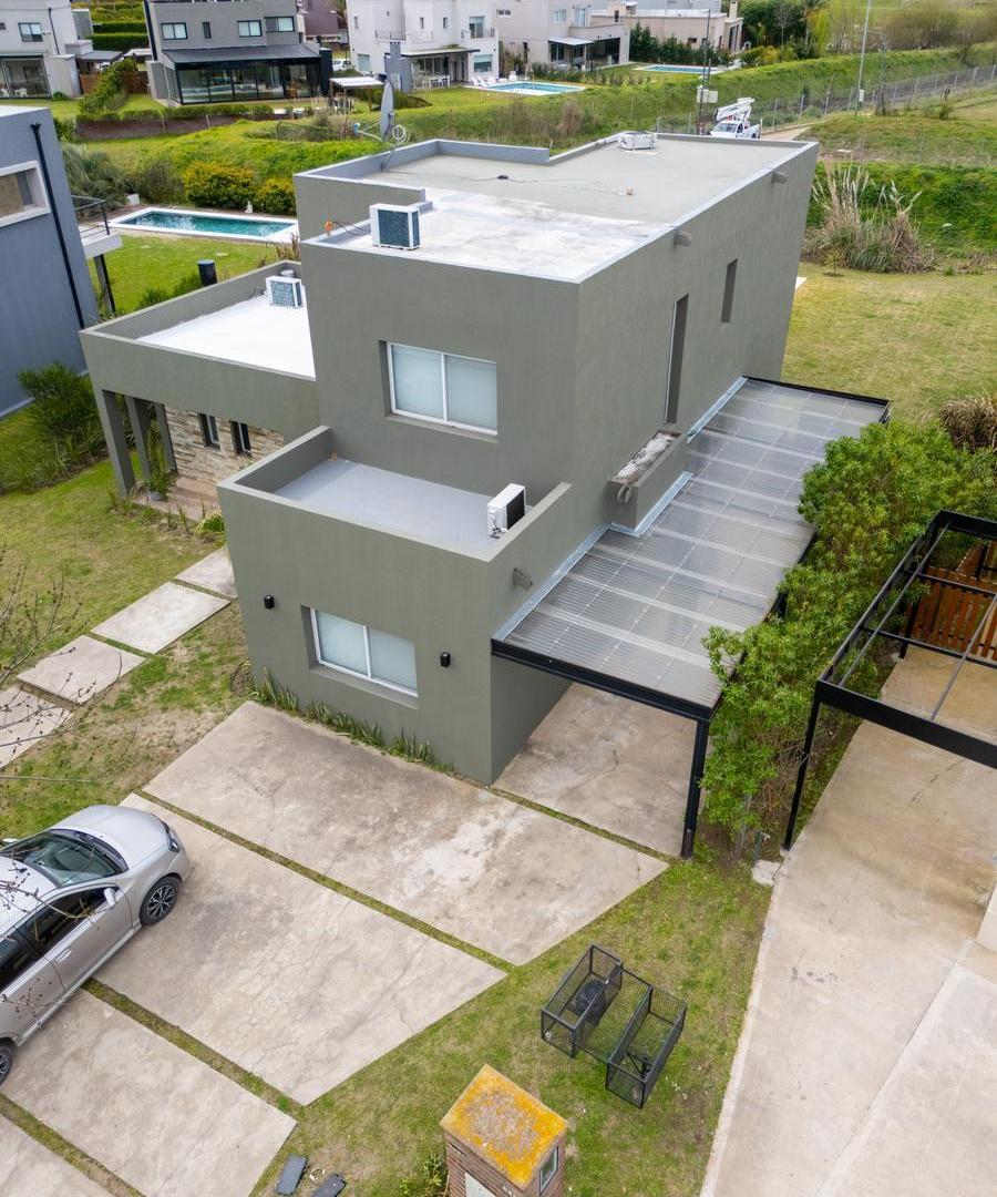 Foto de Casa en venta de 5 ambientes en el Barrio Puerto, El Canton, Escobar, imagen 1