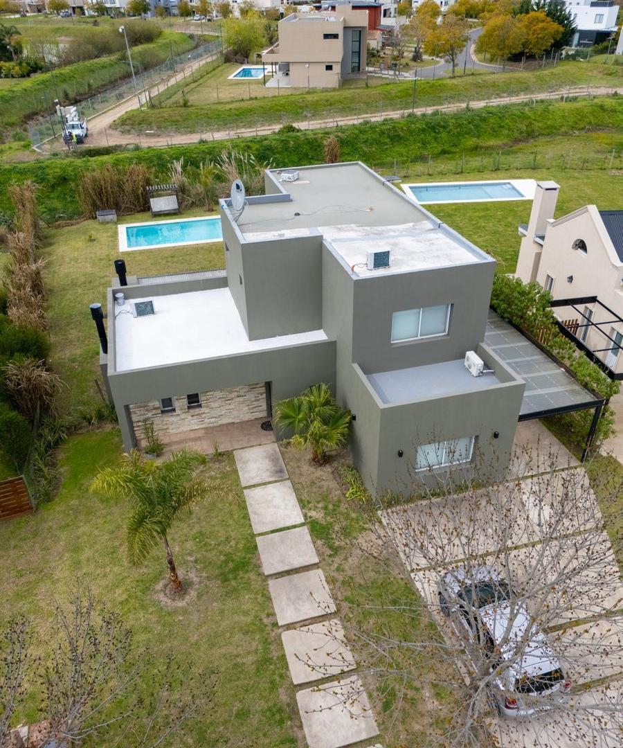 Foto de Casa en venta de 5 ambientes en el Barrio Puerto, El Canton, Escobar, imagen 3